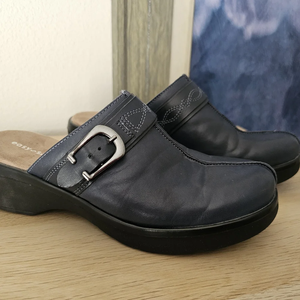 Easy Spirit Women's Leather Navy Slip-On Clogs 🥰 (7.5) - Picture 10 of 12